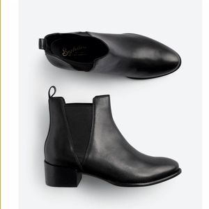 Seychelles black leather bootie